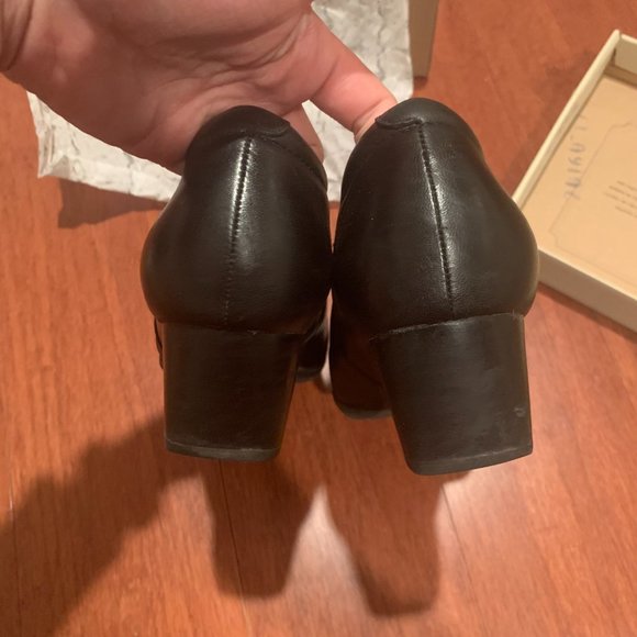 Clarks Leather Pump size 7.5 - Picture 6 of 8